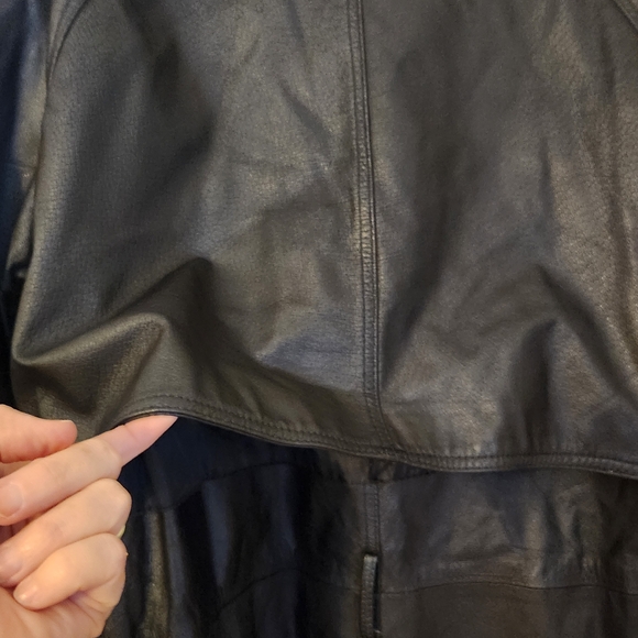Women's Vintage COMINT Sleek Black Leather Jacket - Picture 8 of 14